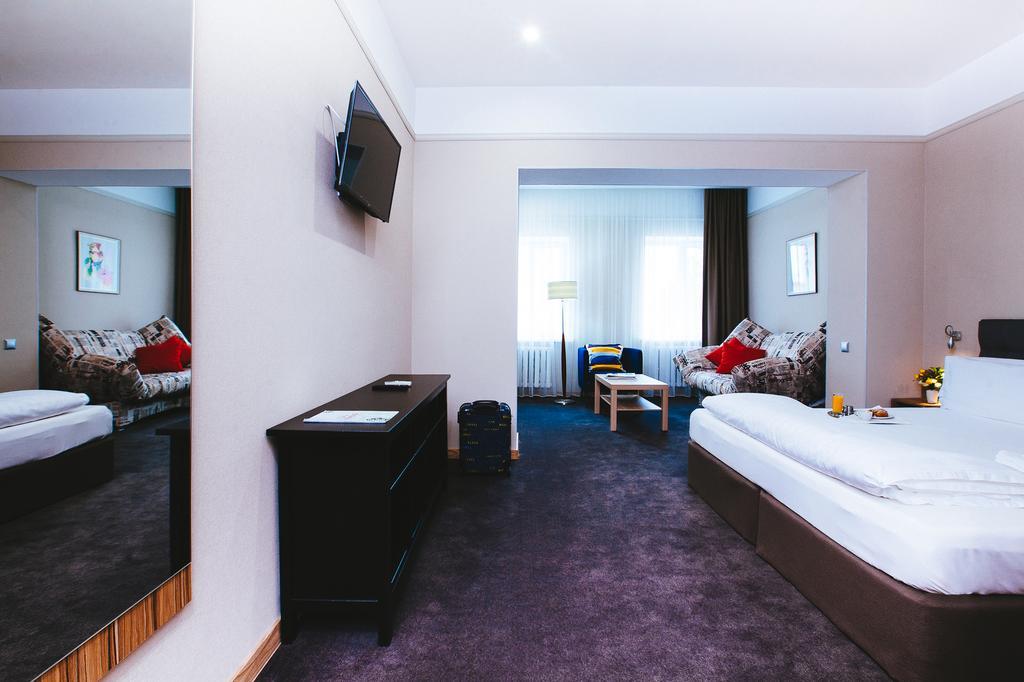 Torgay Hotel Akmola Esterno foto