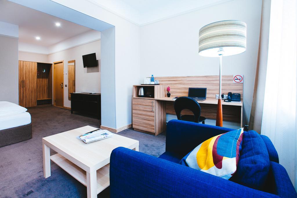 Torgay Hotel Akmola Esterno foto