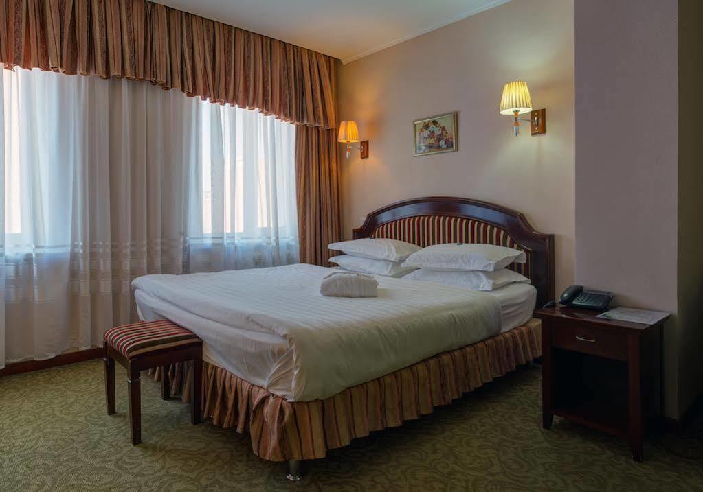 Torgay Hotel Akmola Esterno foto