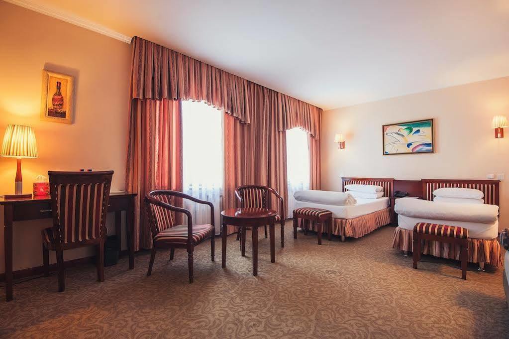 Torgay Hotel Akmola Esterno foto
